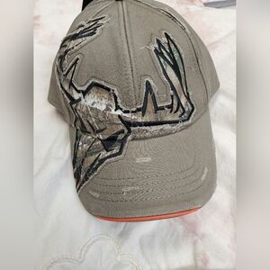 Realtree Buck Wear Prairied Dust Skull Cut Away Baseball Cap NWT